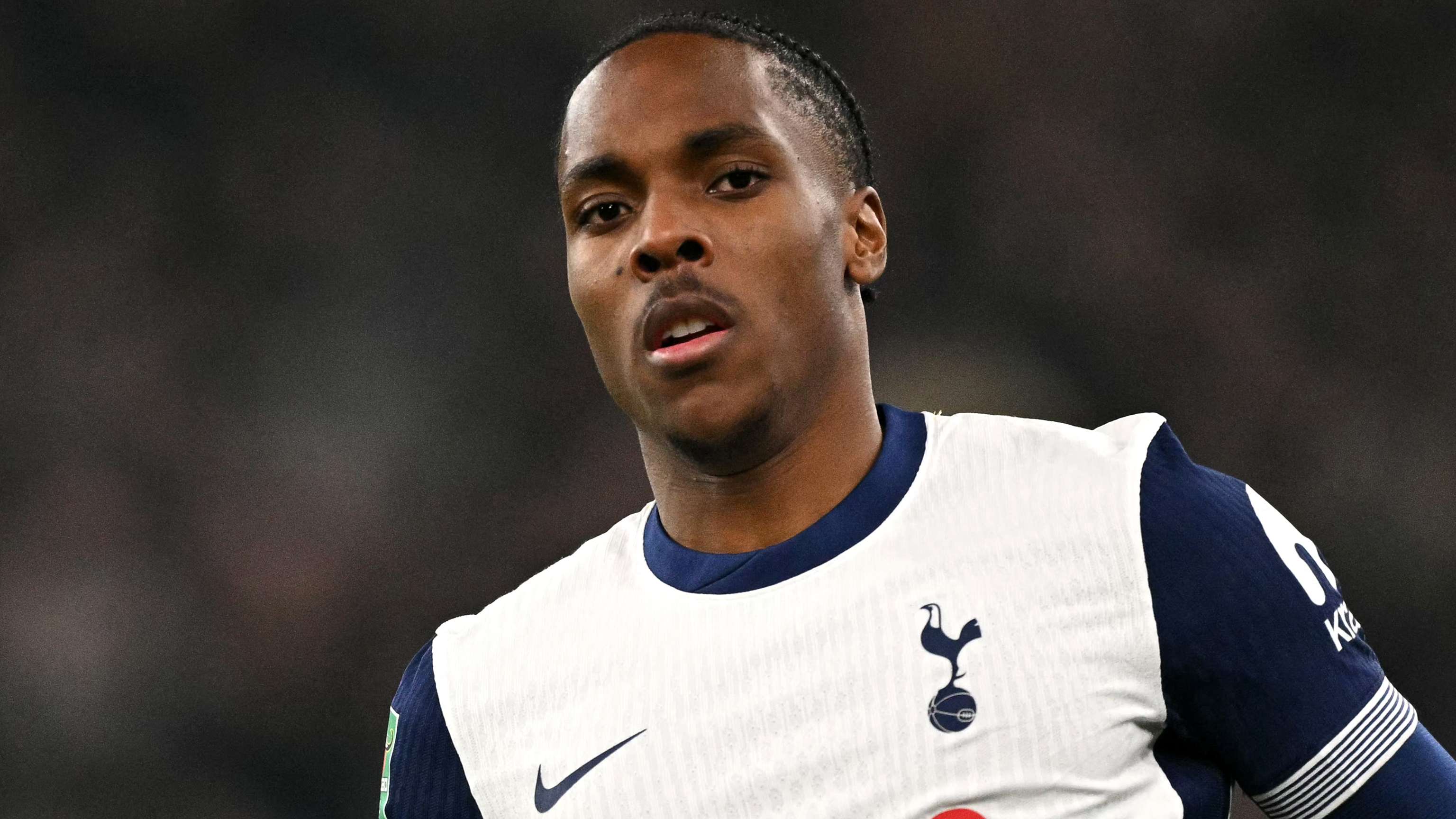 反而愈演愈 反而愈演愈